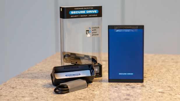 Đánh giá Bảo mật dữ liệu với  SecureData 2TB SecureDrive External ssd