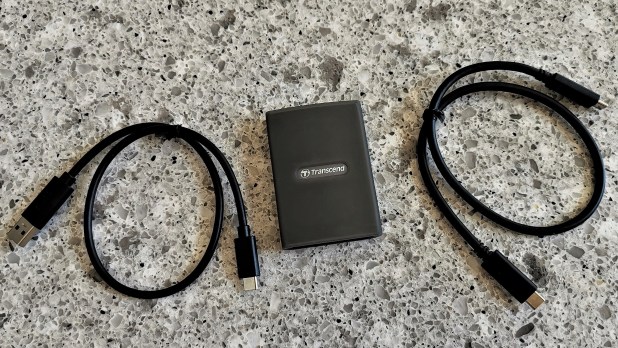 Đánh giá card Transcend RDE2 CF Express Type B Memory Card Reader - 1st 20Gbps CFexpress B Reader - giá hợp lý