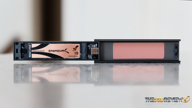 Đánh giá hộp đựng NVME Sabrent USB Type-C Tool-Free M.2 NVMe/SATA Enclosure (EC-SNVE) -  A Dynamite Product