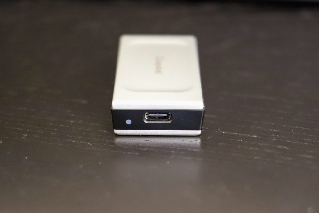 Đánh giá Kingston XS2000