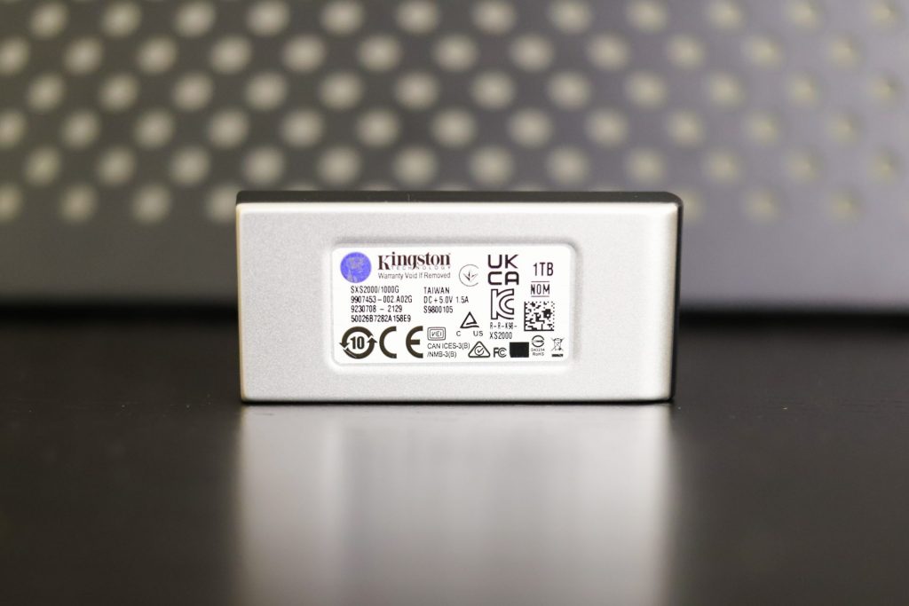 Đánh giá Kingston XS2000