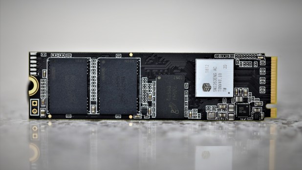 Đánh giá SSD Crucial P1 NVMe  (1TB) – Ngạc nhiên về mức giá