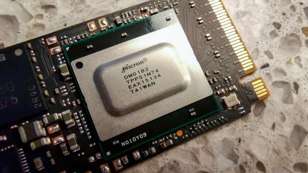 Đánh giá SSD Crucial P5 NVMe  (1TB) – PCIe 3.0′ Late Entry to the Ball