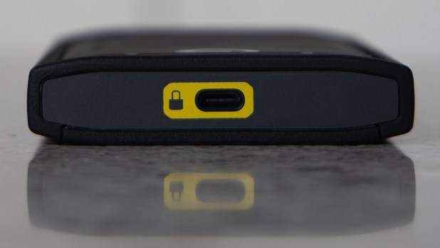 Đánh giá SSD G-Technology Armorlock Encrypted NVMe 2 TB  - Tốc độ cao, bảo mật với giá không cao