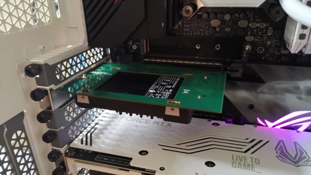 Đánh giá SSD Intel Optane DC P5800X PCIe 4 NVME  - Hoàn hảo về tốc độ, IOPS và độ trễ thấp