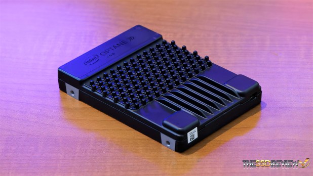 Đánh giá SSD Intel Optane DC P5800X PCIe 4 NVME  - Hoàn hảo về tốc độ, IOPS và độ trễ thấp