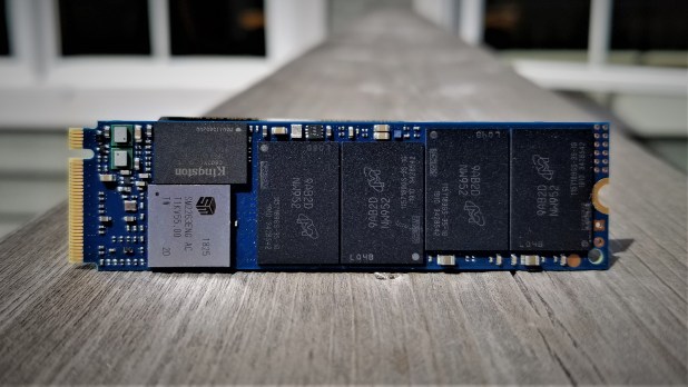 Đánh giá SSD Kingston A2000 NVMe PCIe  (1TB) – Tốc độ cao và dung lượng ở mức giá dưới $99