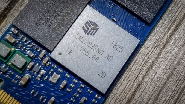 Đánh giá SSD Kingston A2000 NVMe PCIe  (1TB) – Tốc độ cao và dung lượng ở mức giá dưới $99