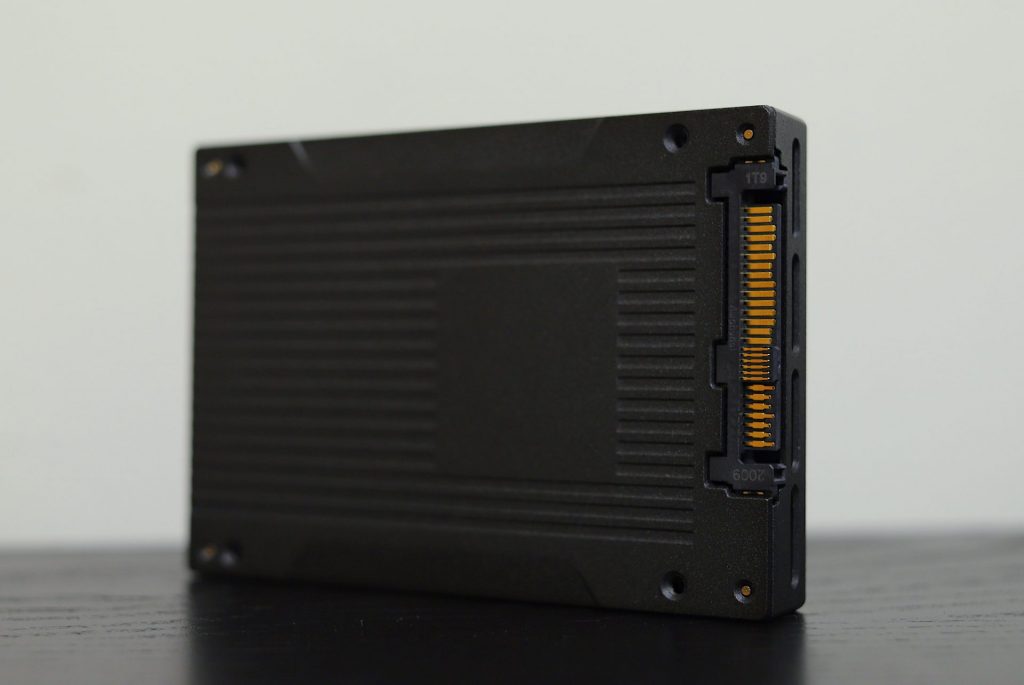 Đánh giá SSD Kingston DC1500M U.2 NVMe