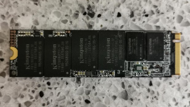 Đánh giá SSD Kingston KC2500 NVMe  (1TB) – Pure Flash Performance