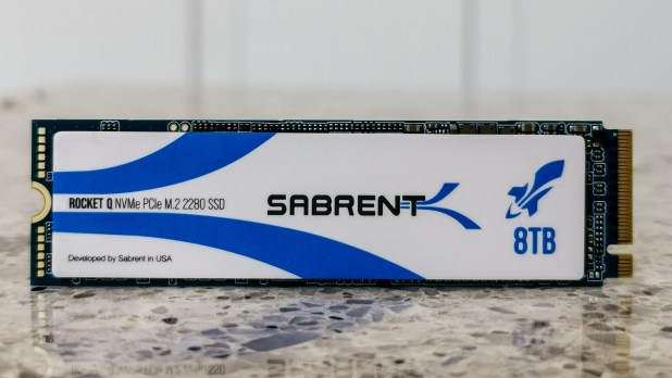 Đánh giá SSD Sabrent Rocket Q 8TB - lưu toàn bộ cái bạn cần