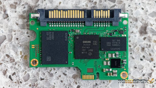 Đánh giá SSD Samsung 870 EVO SATA3  (1/4TB)