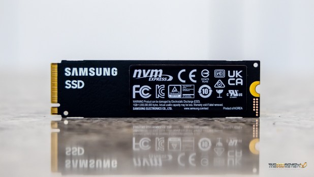 Đánh giá SSD Samsung 980 Pro Gen 4 NVMe  (1TB/250GB) – 7GB/s Speed with Cooler Temps
