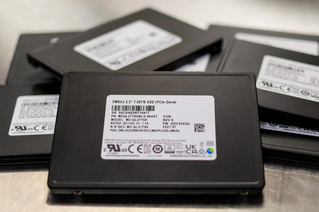 Đánh giá SSD Samsung PM9A3