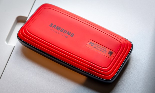 Đánh giá SSD Samsung X5 Thunderbolt 3 Portable  (1TB)