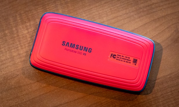 Đánh giá SSD Samsung X5 Thunderbolt 3 Portable  (1TB)