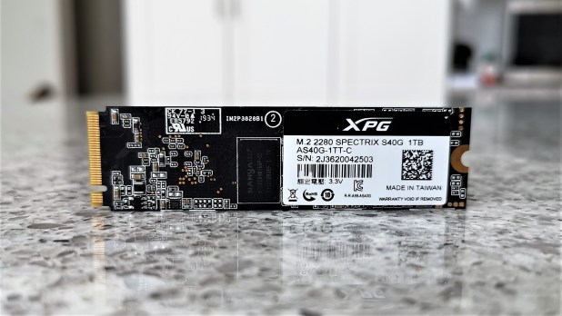 Đánh giá SSD XPG Spectrix S40G RGB NVMe M.2  (1TB)
