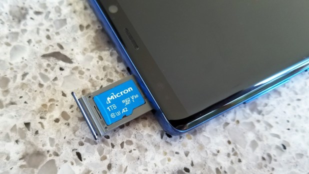 Đánh giá Thẻ nhớ Micron c200 microSD 1TB