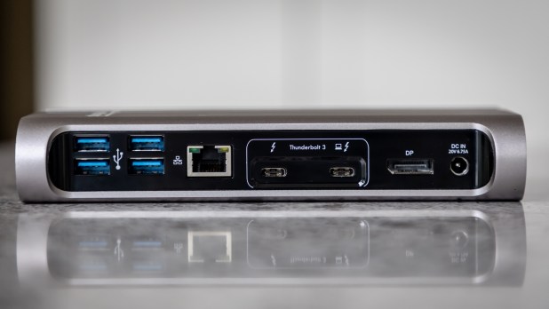 Docker và sạc TBT3-UTV Thunderbolt 3