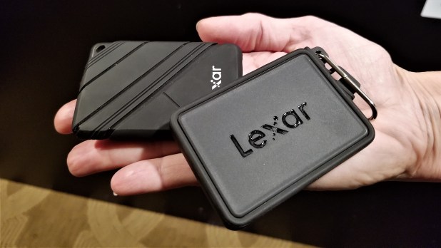 Lexar trình diễn 1 TB SDXC và thẻ 1.6GB/s CF Express - CES 2019 Update