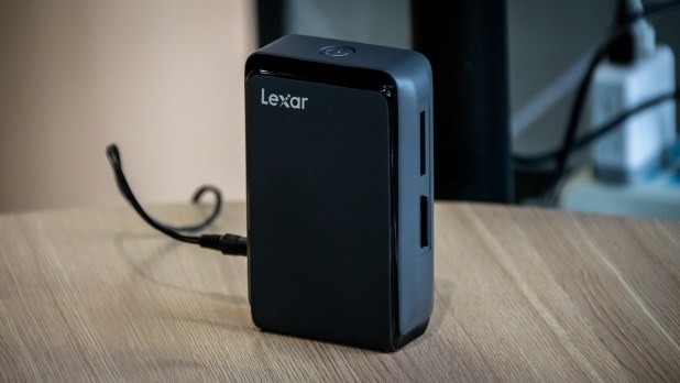 Lexar trình diễn 7GB/s Gen 4×4 SSD cùng 5G NAS, thẻ 1750MB/s CFexpress