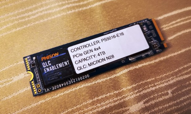 Phison trình diễn SSD 4/8/16TB thành công với tốc độ QLC | CES 2020 Update