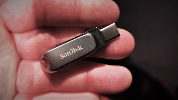 SanDisk trình diễn mẫu 8TB USB-C Portable SSD | CES 2020 Update