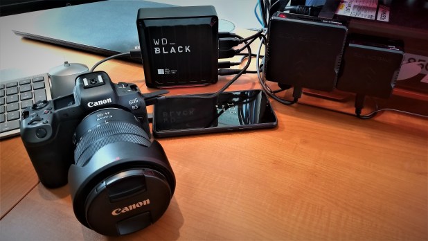 Xem xét SSD WD_Black D50 1TB NVMe Gaming Dock – Unheard of ThunderBolt 3 Performance